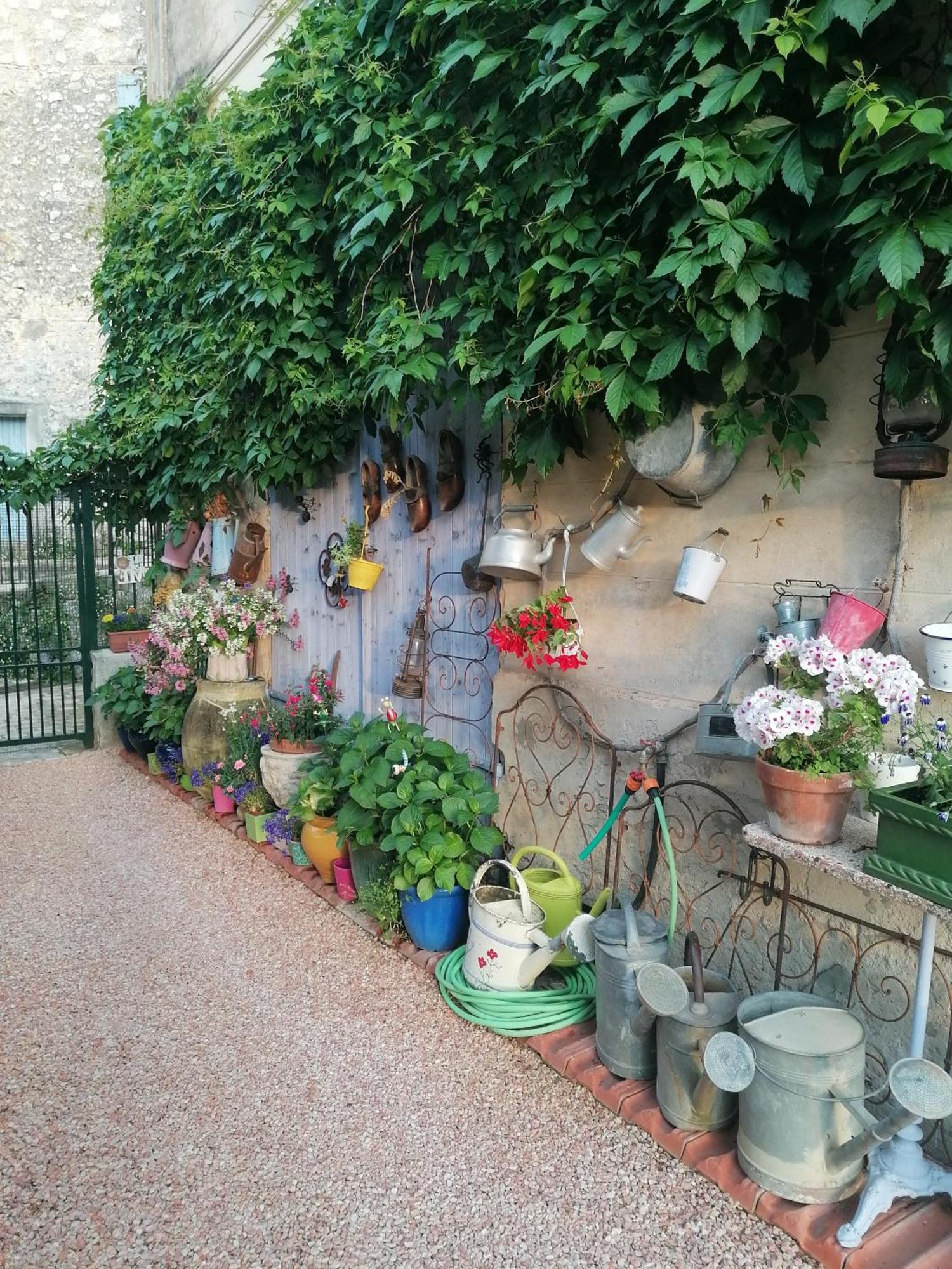 Bed and Breakfast Au Relais Fleuri Gilette Esterno foto