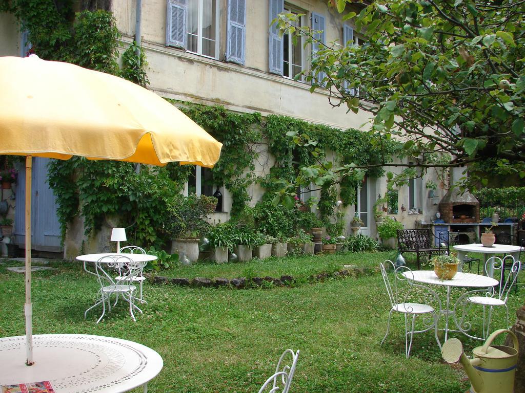 Bed and Breakfast Au Relais Fleuri Gilette Esterno foto