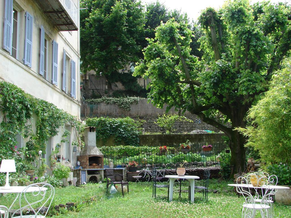 Bed and Breakfast Au Relais Fleuri Gilette Esterno foto